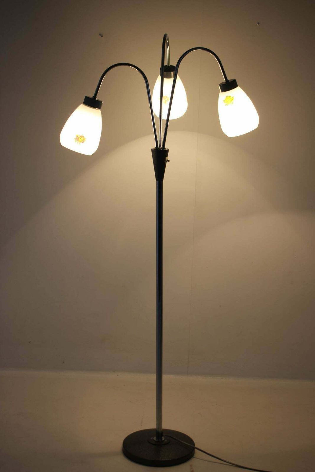 photo vintage 1960s Floor Lamp With Glass Shades ,Czechoslovakia