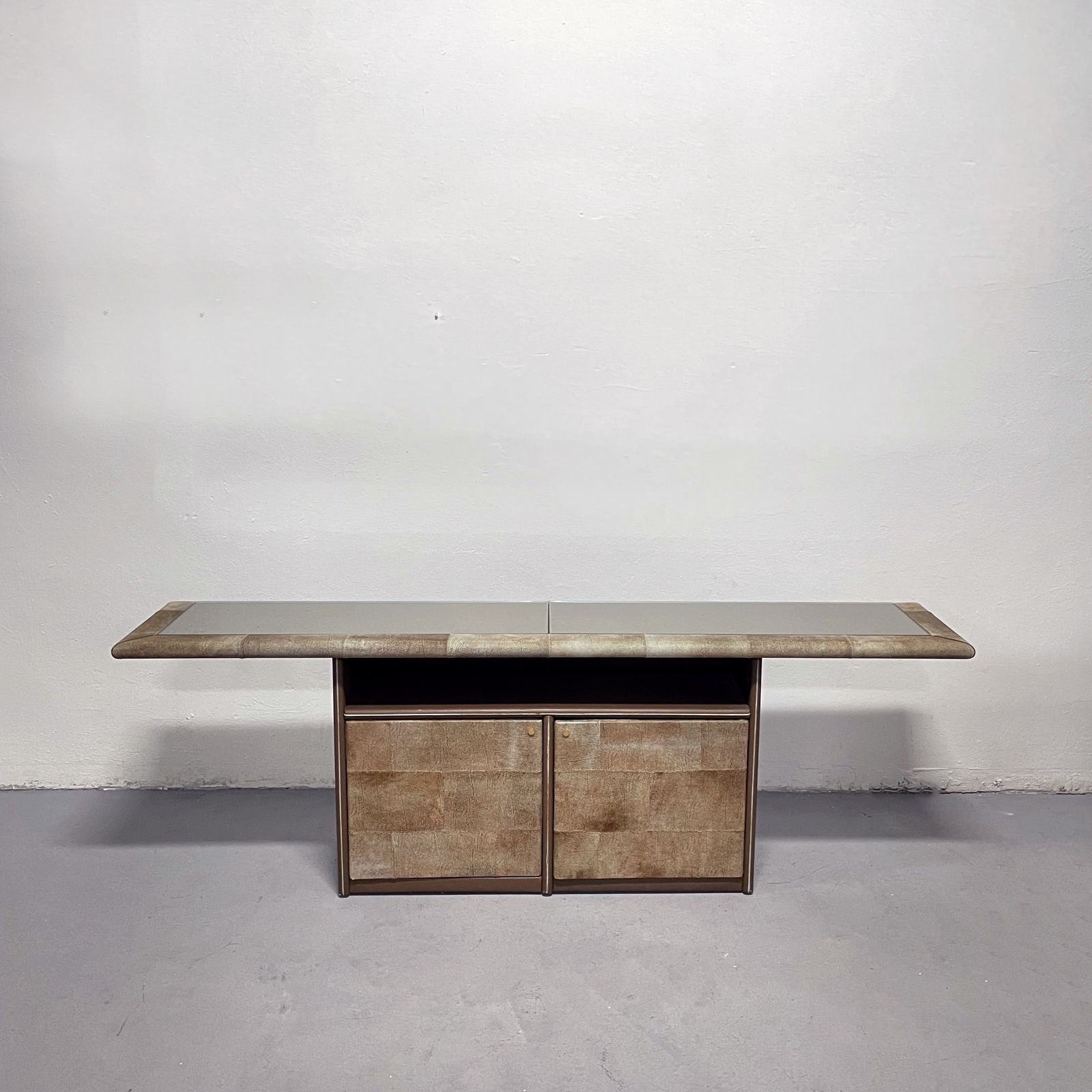 Suede Leather Sideboard 'Bogo' By Carlo Bartoli For Rossi Di Albizzate, Italy 1980s photo buy