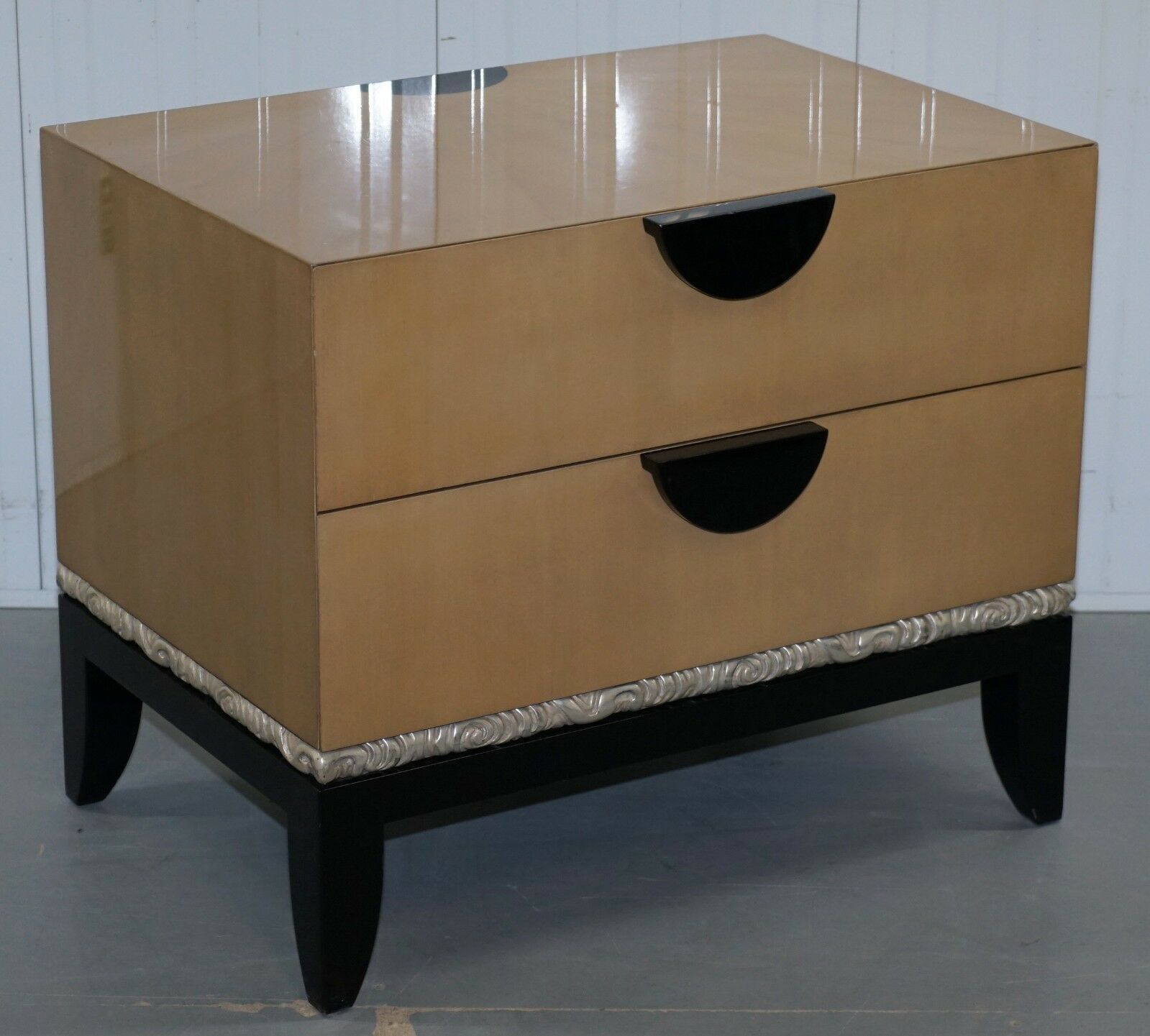 Pair Of Rrp J Robert Scott Cloud Chests Of Drawers 14ct Gold Leaf Glaze photo for sale
