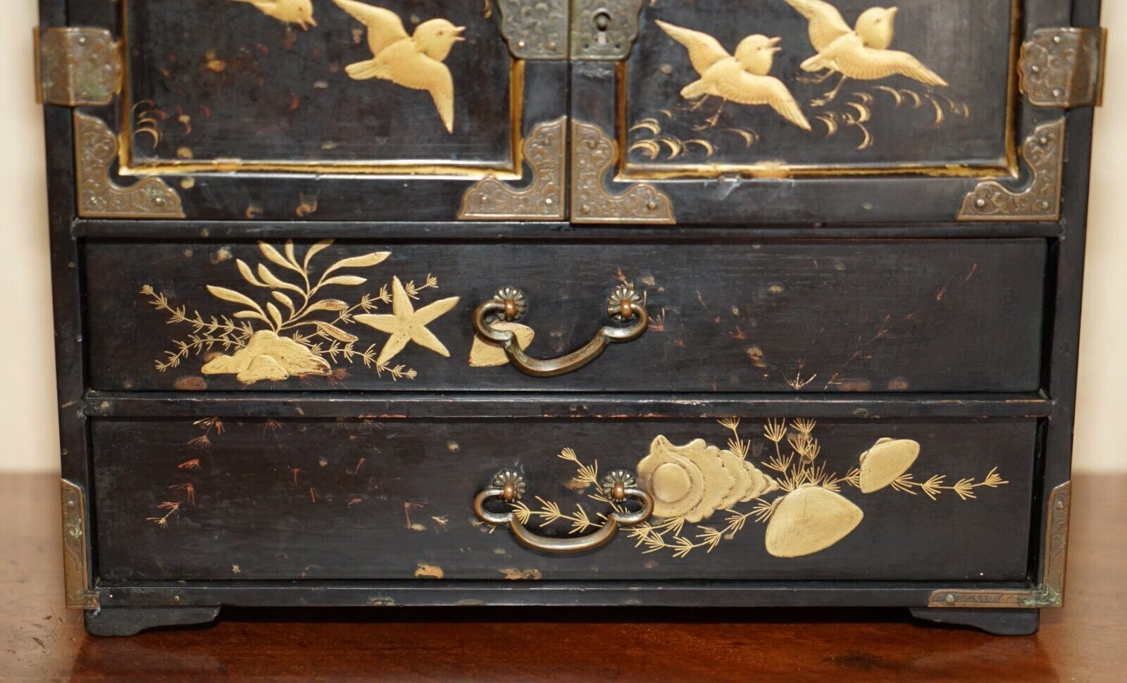 Fine Antique Collectable Chinese Table Top Cabinet Jewellery Collectors Storage photo 1250.0