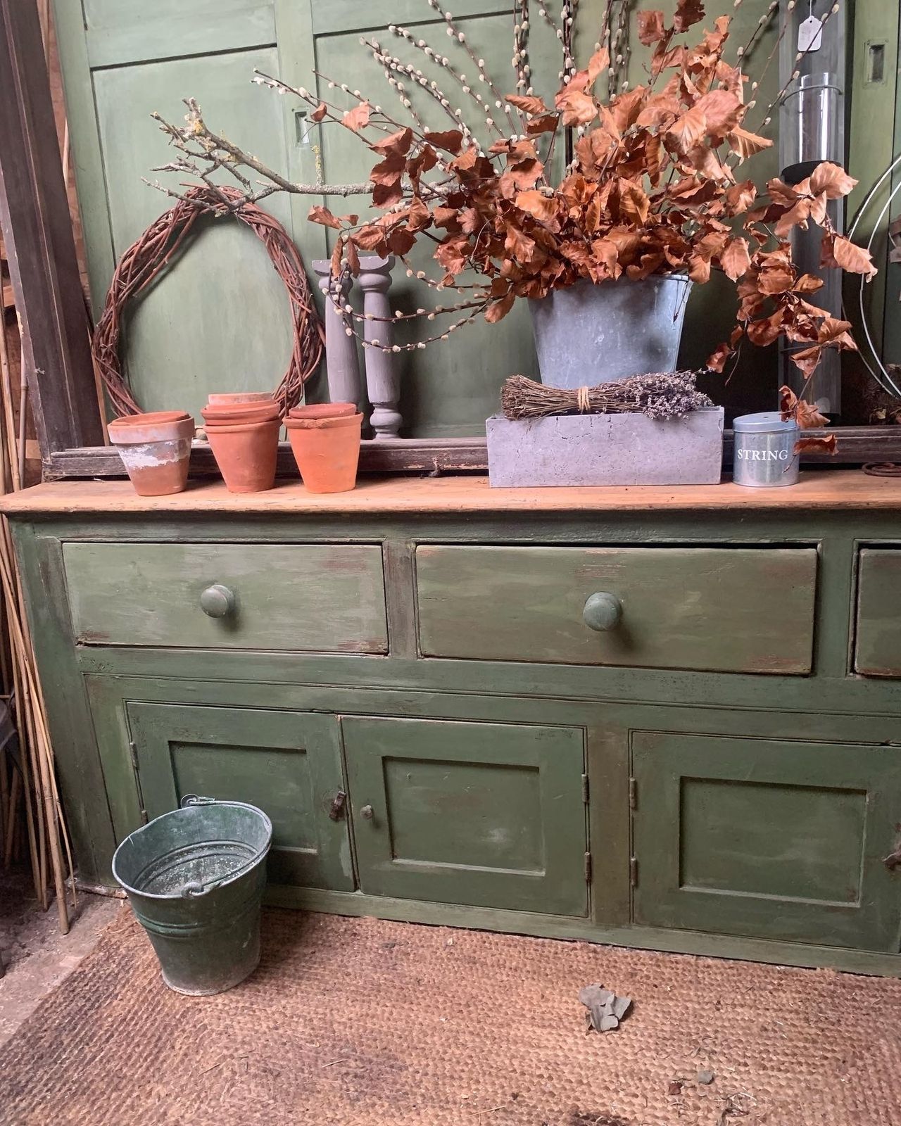 Victorian Country House Dresser photo vinterior