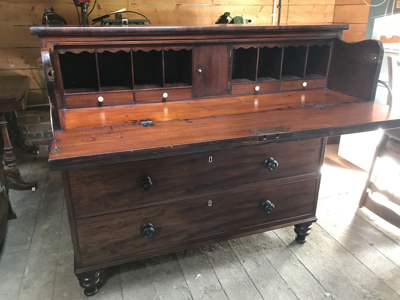 photo vinterior Large Victorian Mahogany Secretaire.
