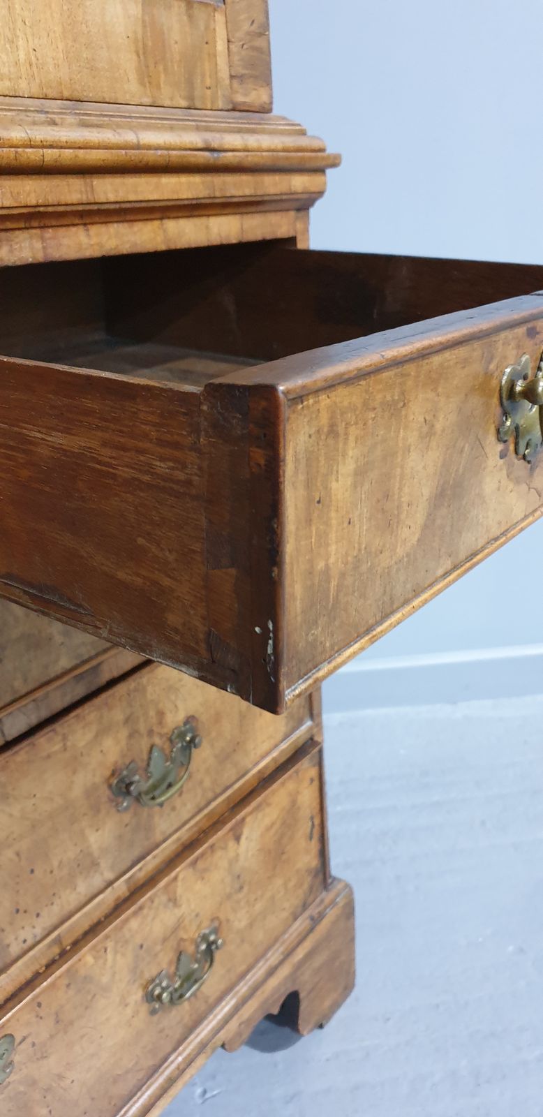 2950.0 Superb George I Walnut Secretaire Chest Of Small Proportions photo