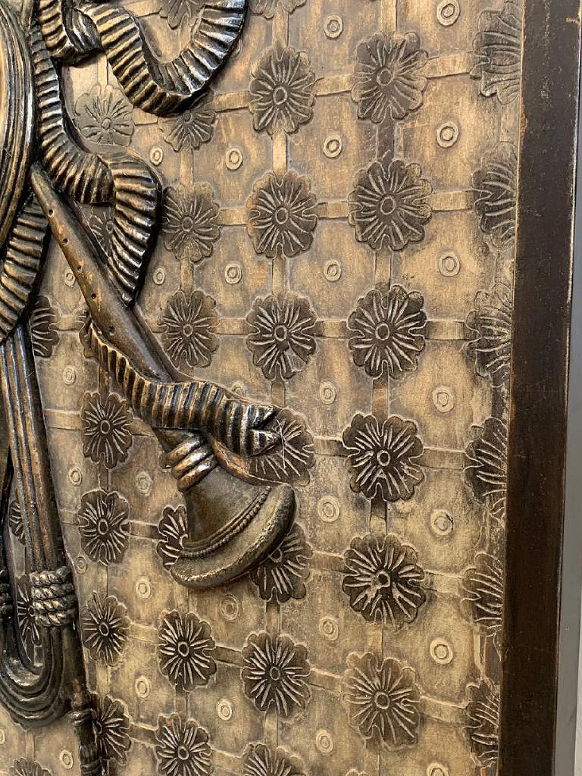 Decorative Panel In Carved Resin On Wood By Lam Lee, 1990s photo 2717.52