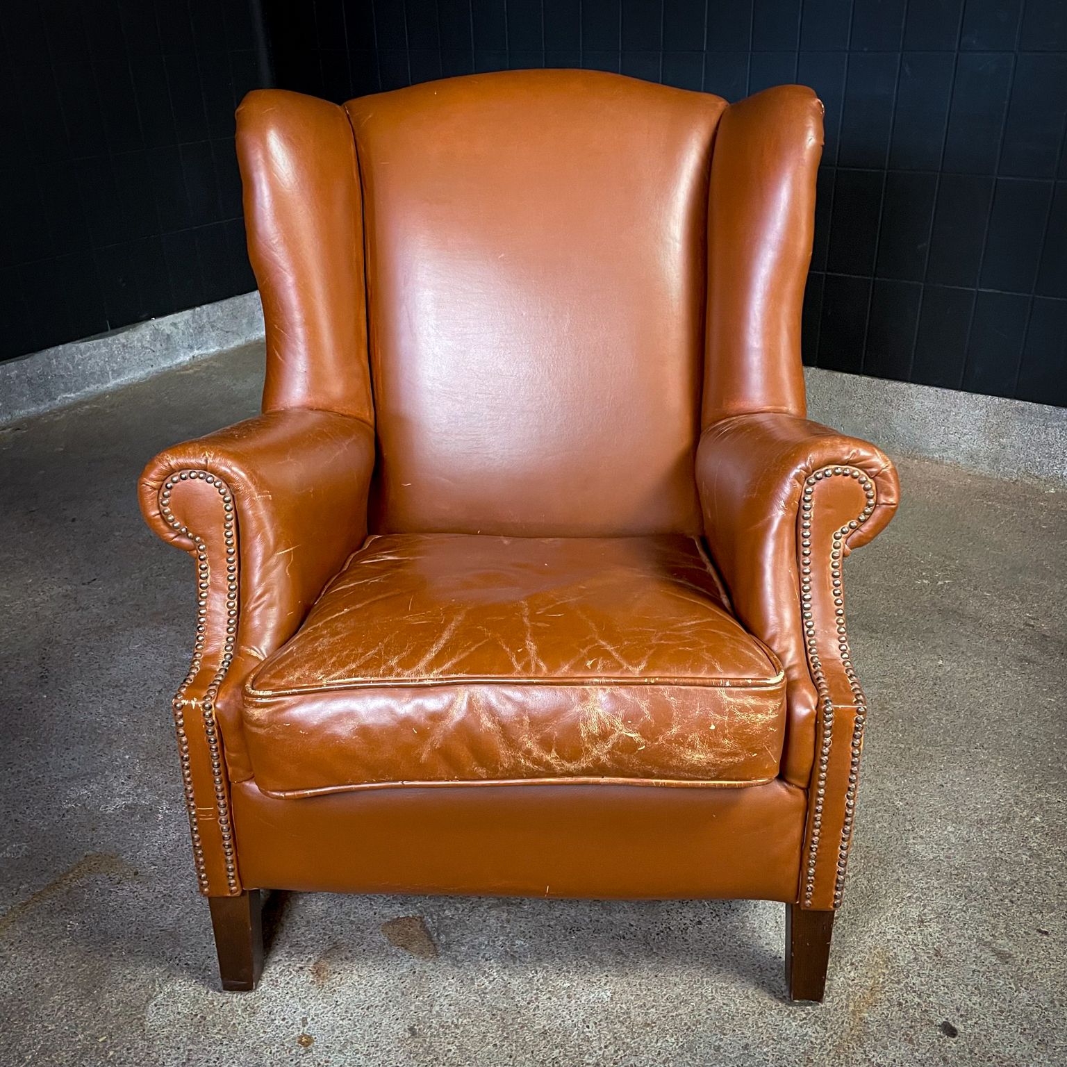 Vintage Cognac Schapenleren Fauteuil Met Vleugelleuningen photo furniture
