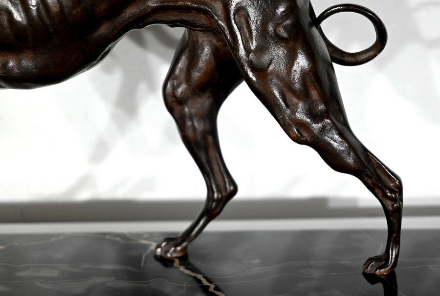 photo vintage Subject In Cast Iron With Brown Patina The Greyhound  Late 19th Century