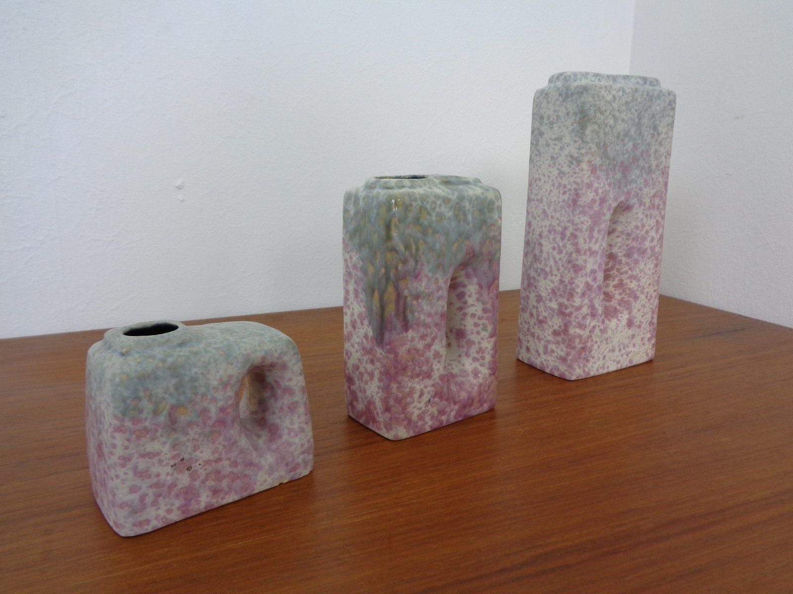 Pink Vases From ü Keramik, 1970s, Set Of 3 photo for sale