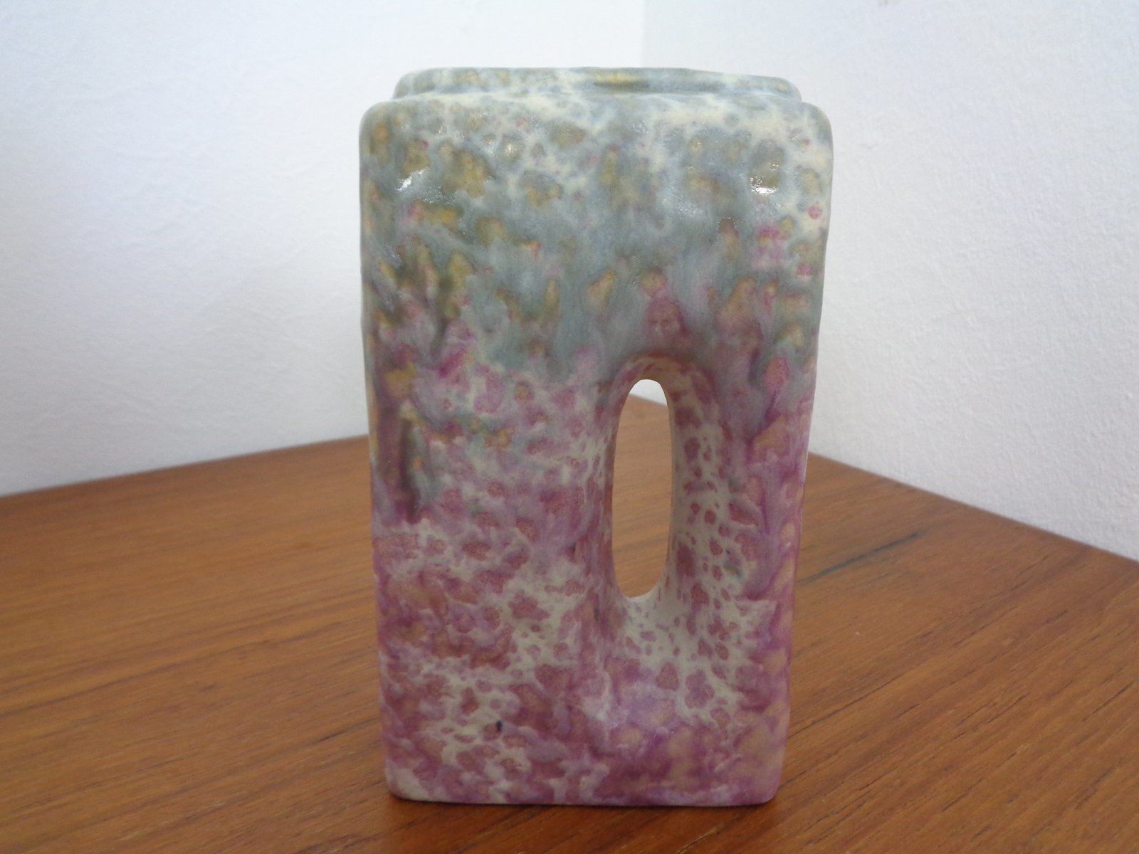 Home Decor Pink Vases From ü Keramik, 1970s, Set Of 3 photo