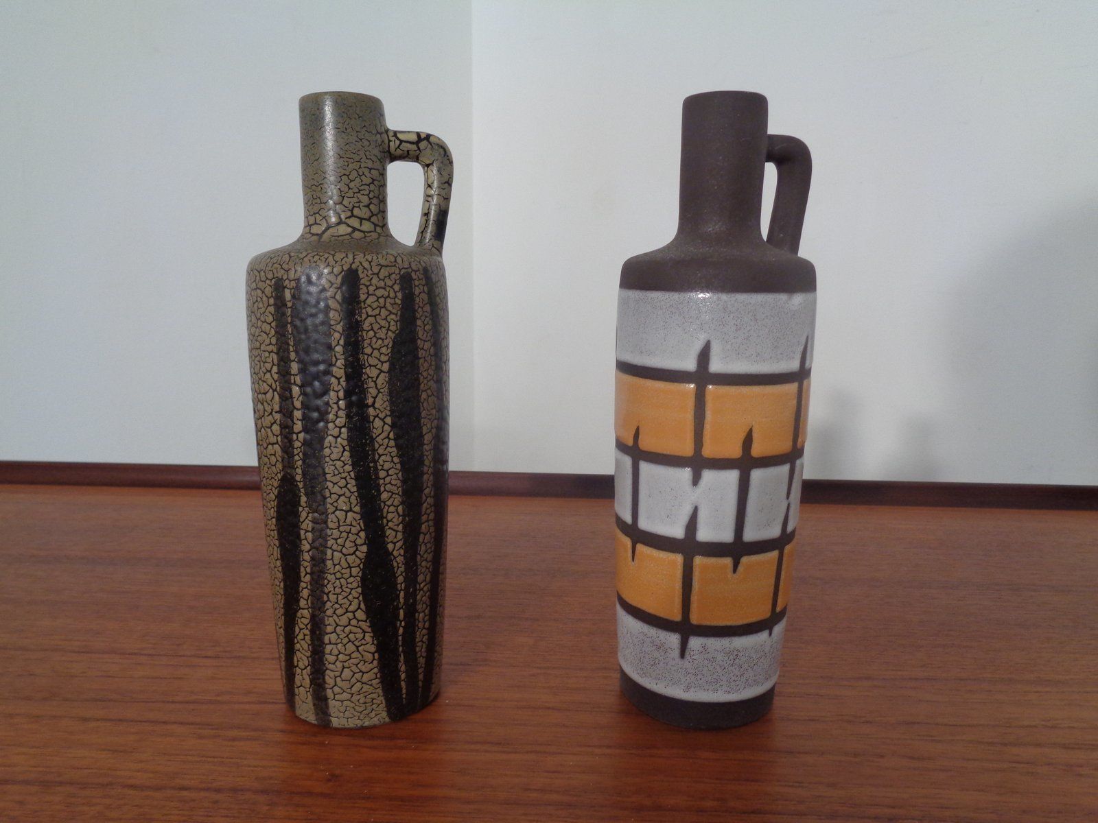 980 Ceramic Vases From Strehla, East Germany, 1960s, Set Of 2 photo vintage