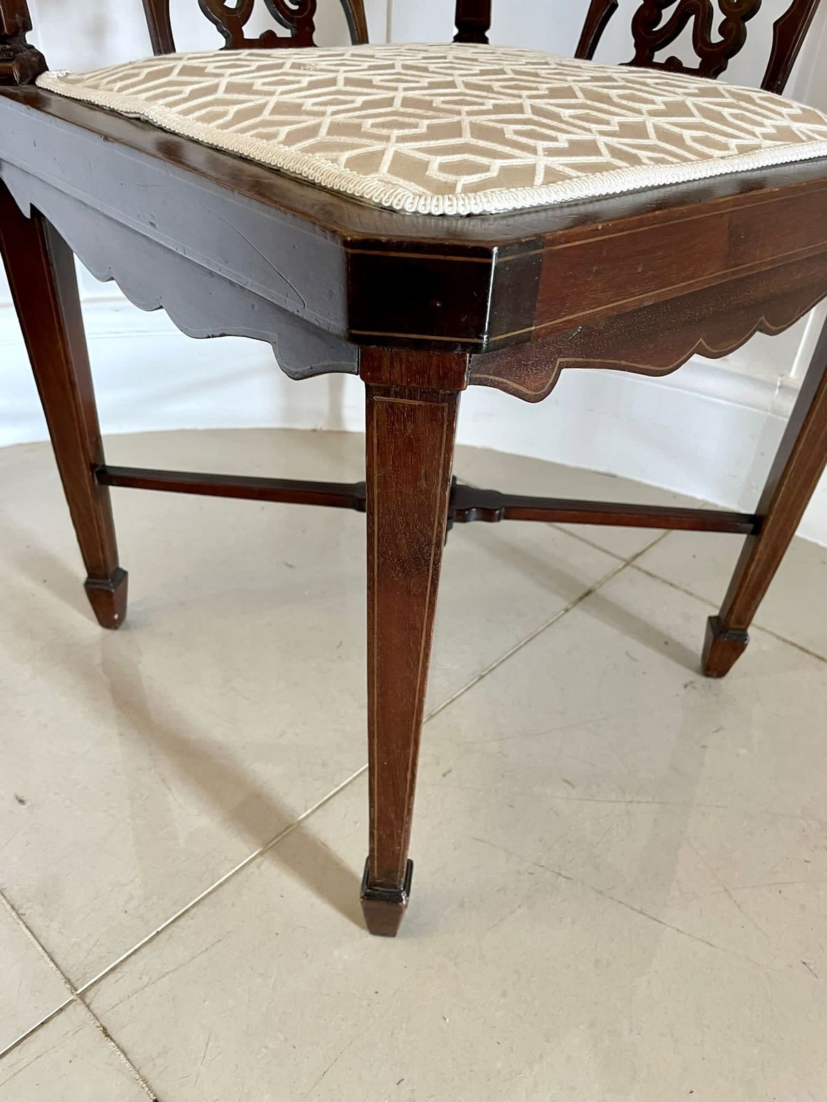 photo buy Quality Antique Mahogany Inlaid Corner Chair