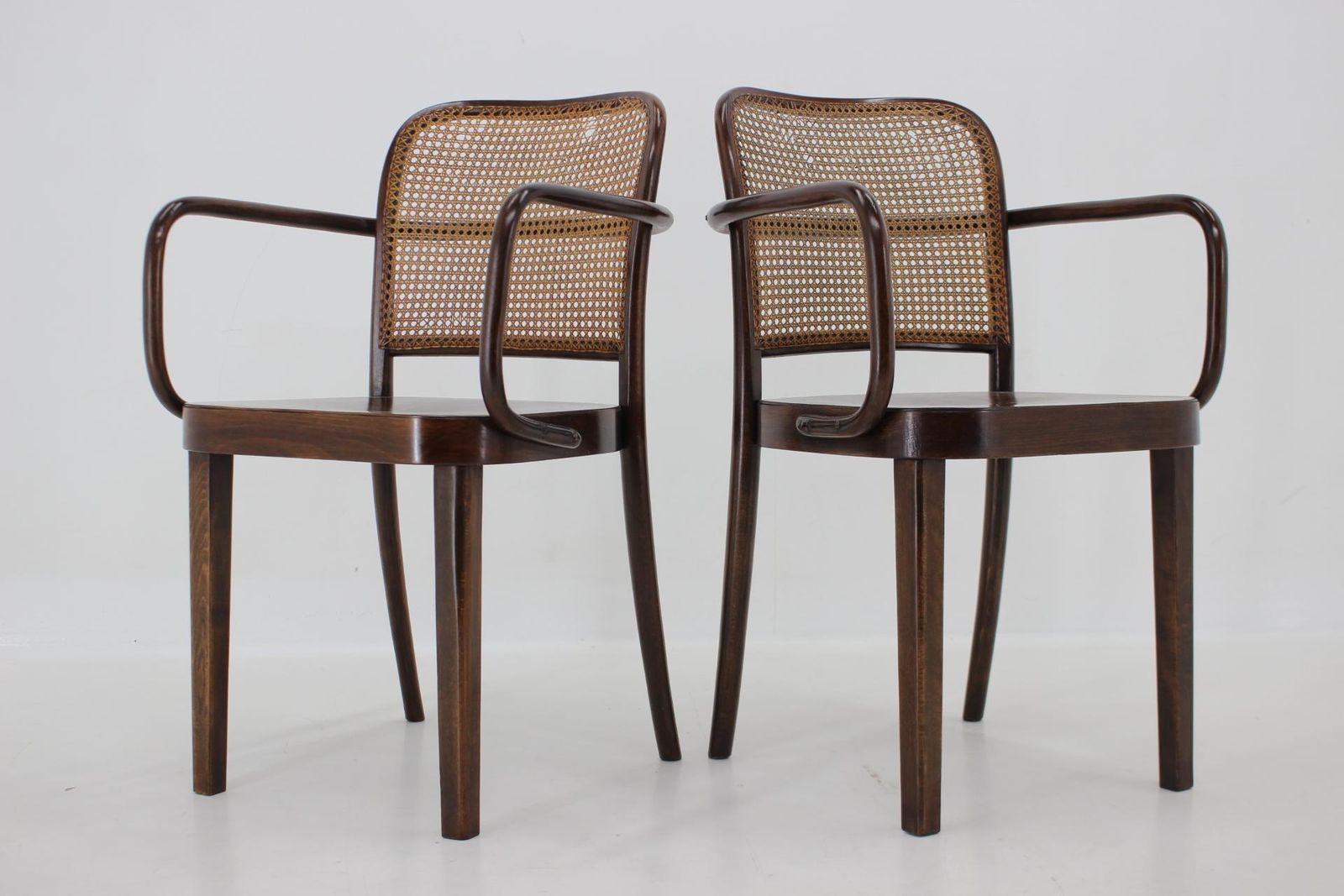 1920s Josef Hoffmann Bentwood Chairs, No. 811 For Thonet,Czechoslovakia photo 1730.0
