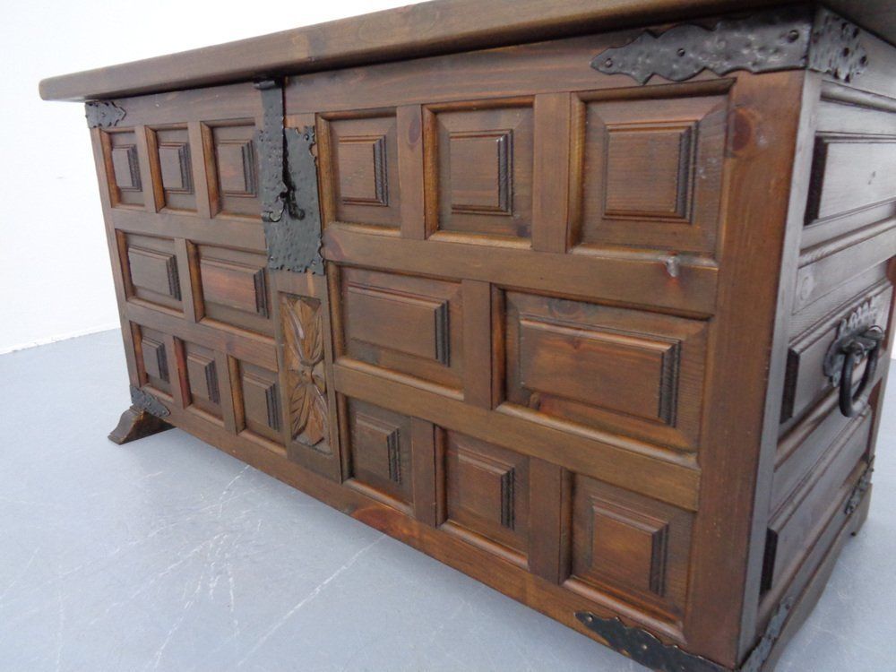 photo vinterior Spanish Chest & 2 Chests Of Drawers, 1960s, Set Of 3