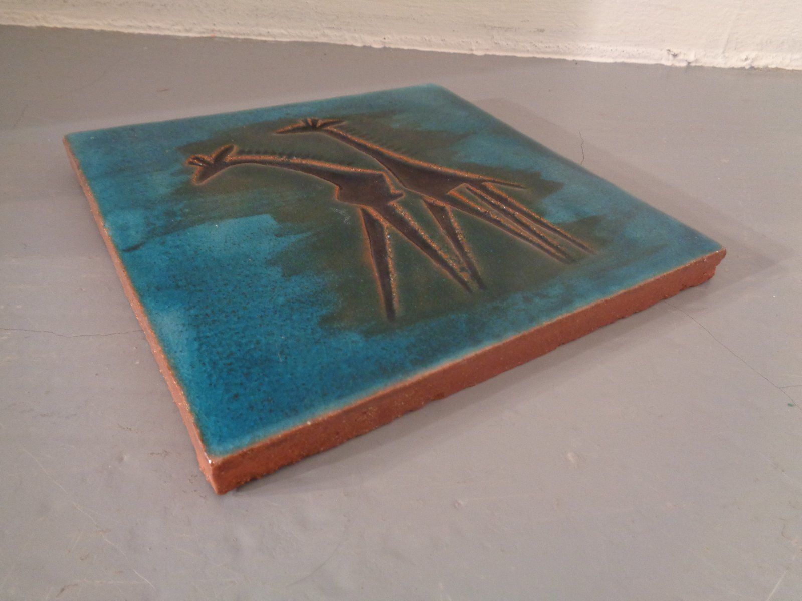 photo furniture Vintage Ceramic Majolika Plate, 1970s