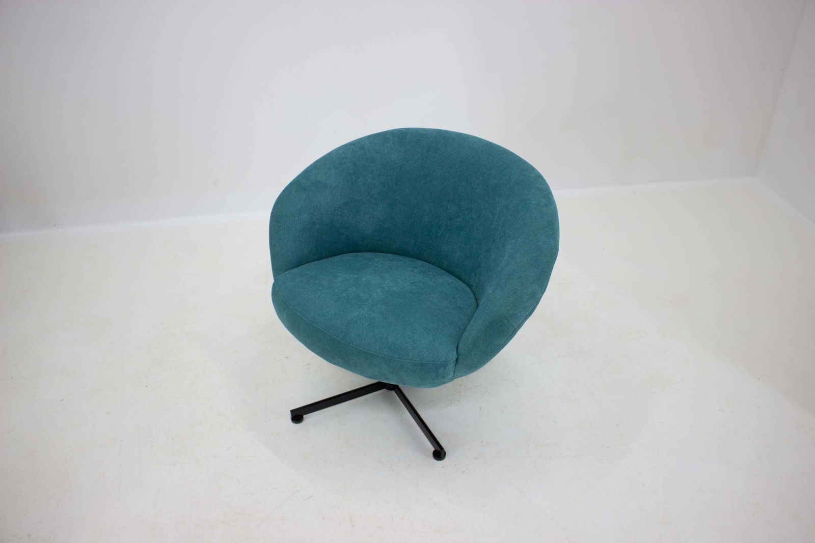 Midcentury Swivel Armchair, 1970s photo 464.0