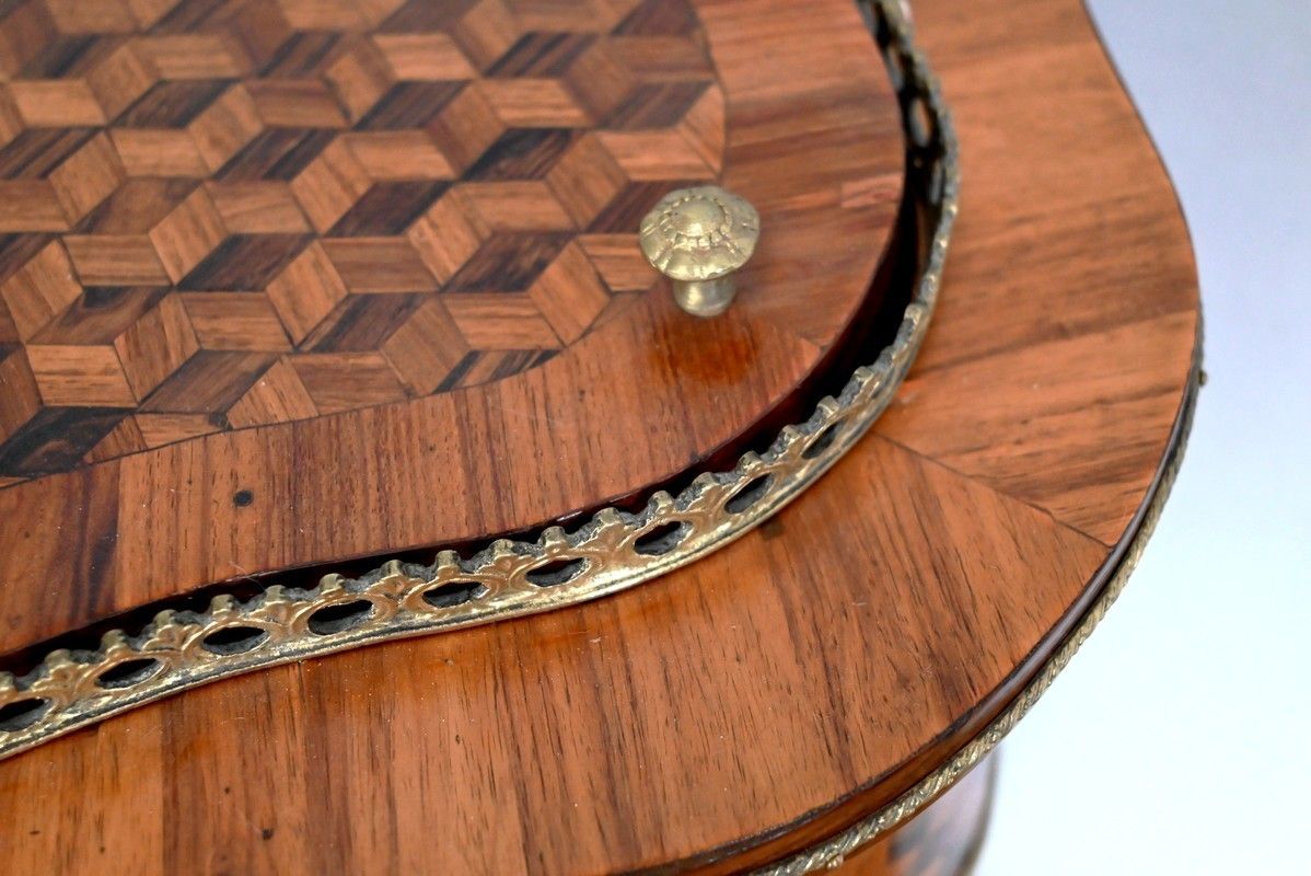 photo furniture Planter In Marquetry, Louis XV Style, Napoleon III Period   Mid 19th Century