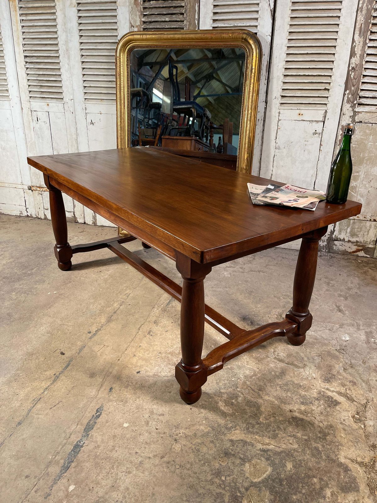 photo furniture Antique French Provincial Farmhouse Oak Extending Refectory Dining Table Circa 1890