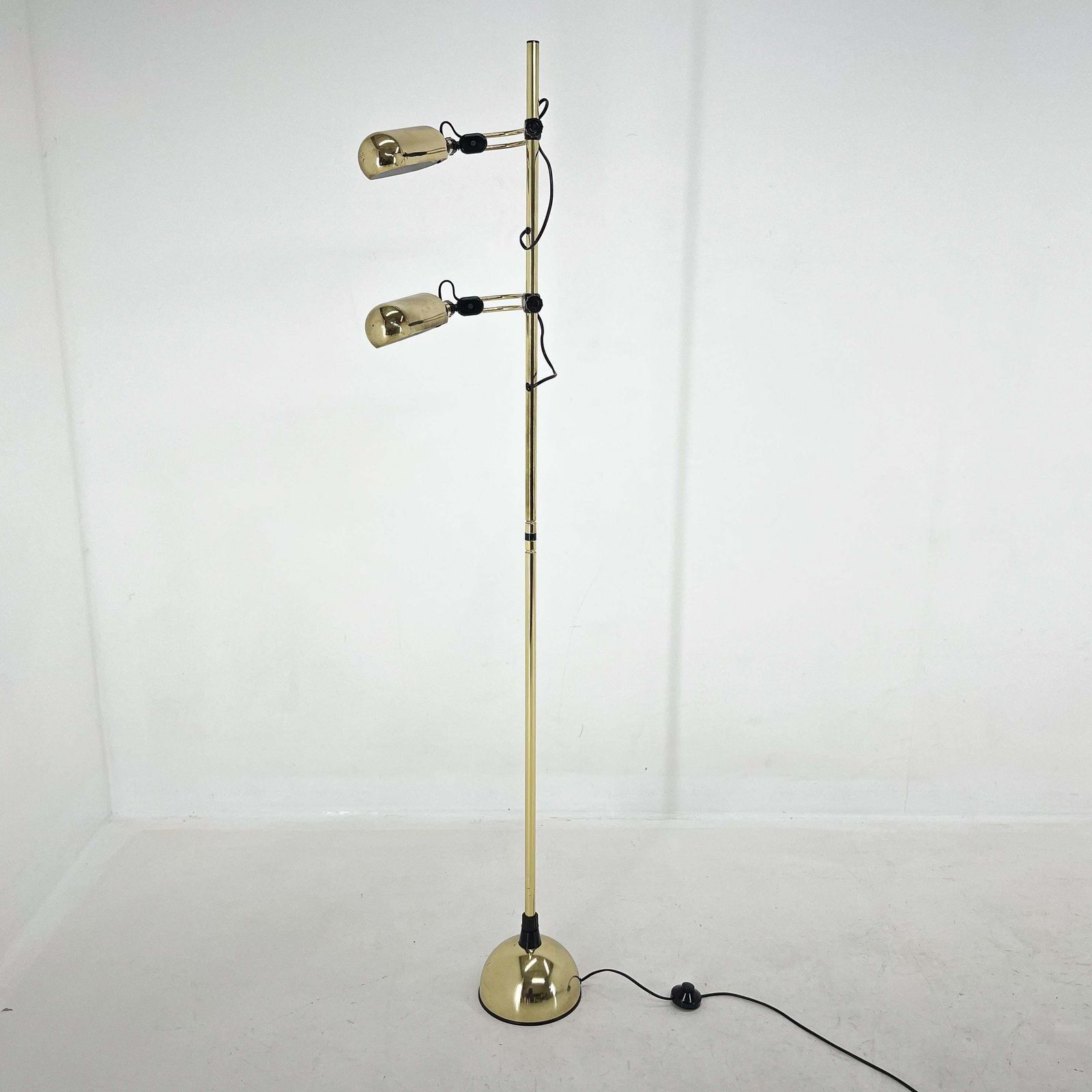 1980's Italian Adjustable Floor Lamp photo Lighting