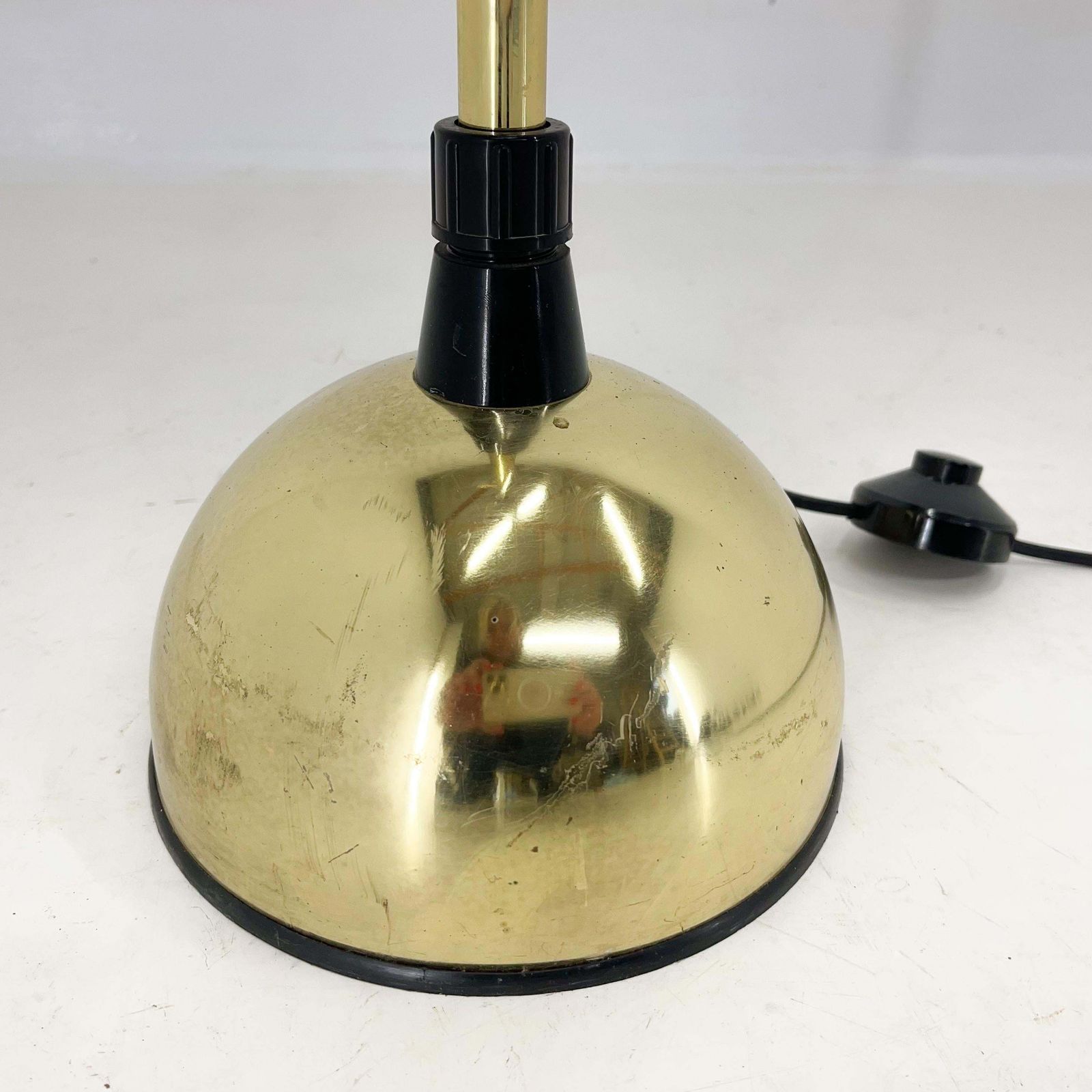 1980's Italian Adjustable Floor Lamp photo vinterior