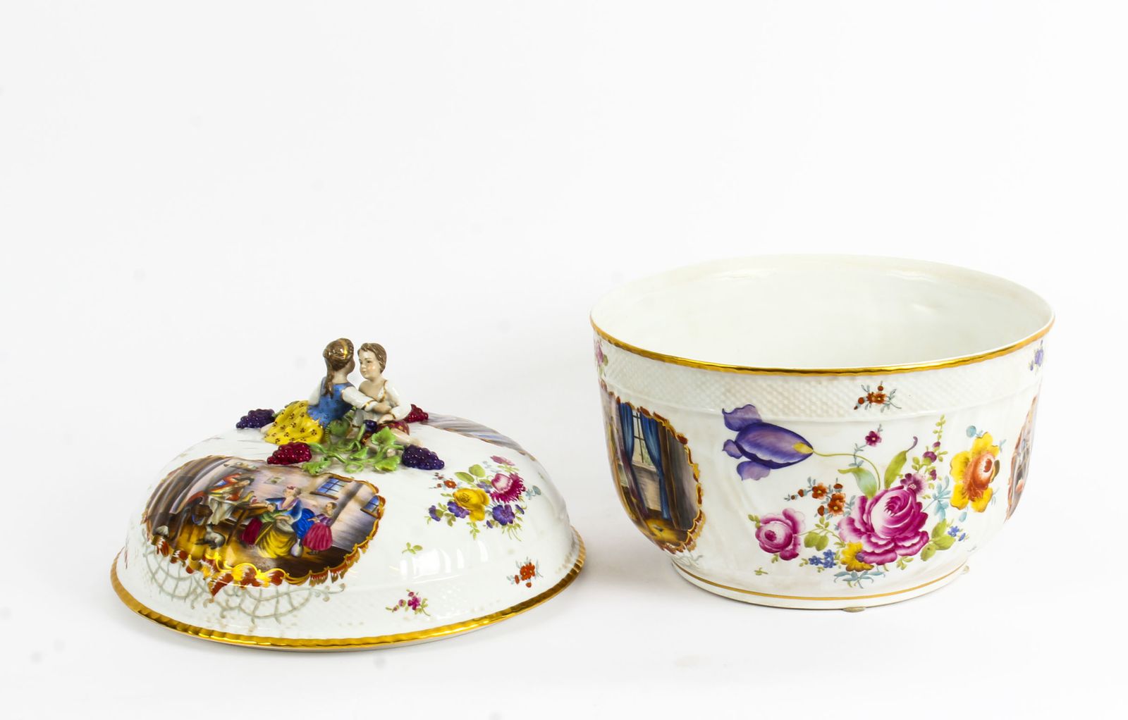 Magnificent Dresden Style Hand Painted Porcelain Tureen Late 20th Century photo vinterior