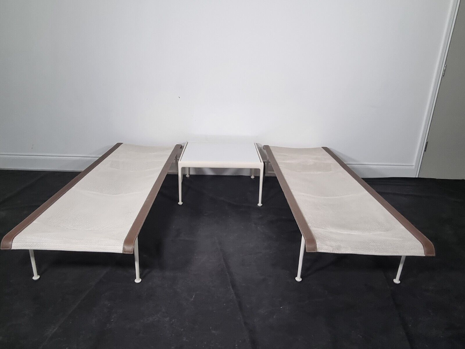 A Pair Of Rare Knoll International 1966 Sun Loungers In Very Good Condition photo for sale