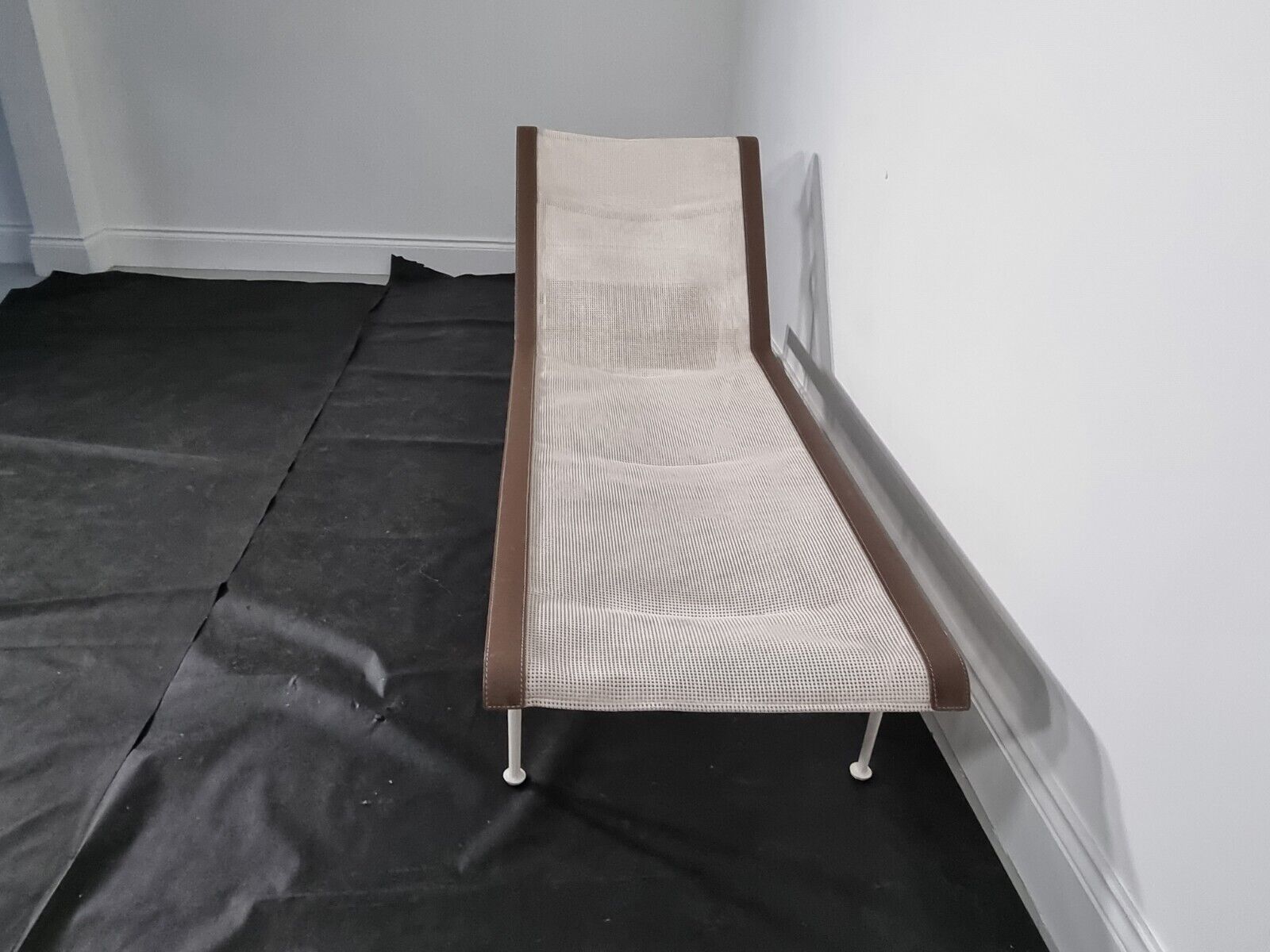 photo for sale A Pair Of Rare Knoll International 1966 Sun Loungers In Very Good Condition