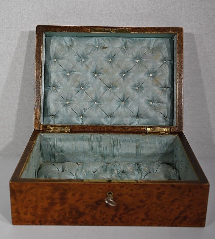 photo vinterior Jewelery Box In Thuya Burl, Napoleon III Period   Late 19th Century