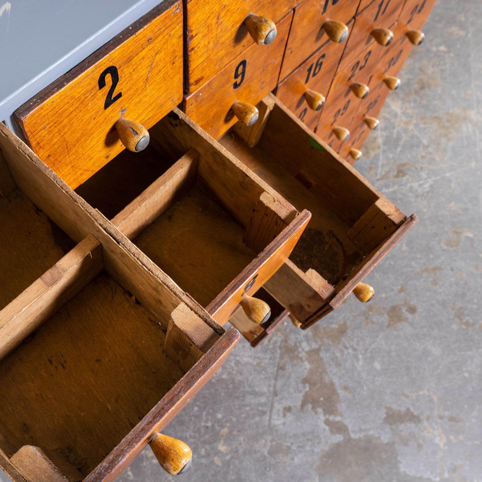 1960’s Belgian Workshop Bank Of Drawers – Sixty Drawers photo vinterior