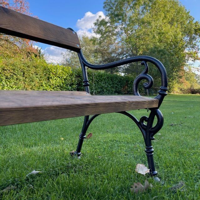 A 1900's German Cast Iron Ended Bench photo Garden Furniture