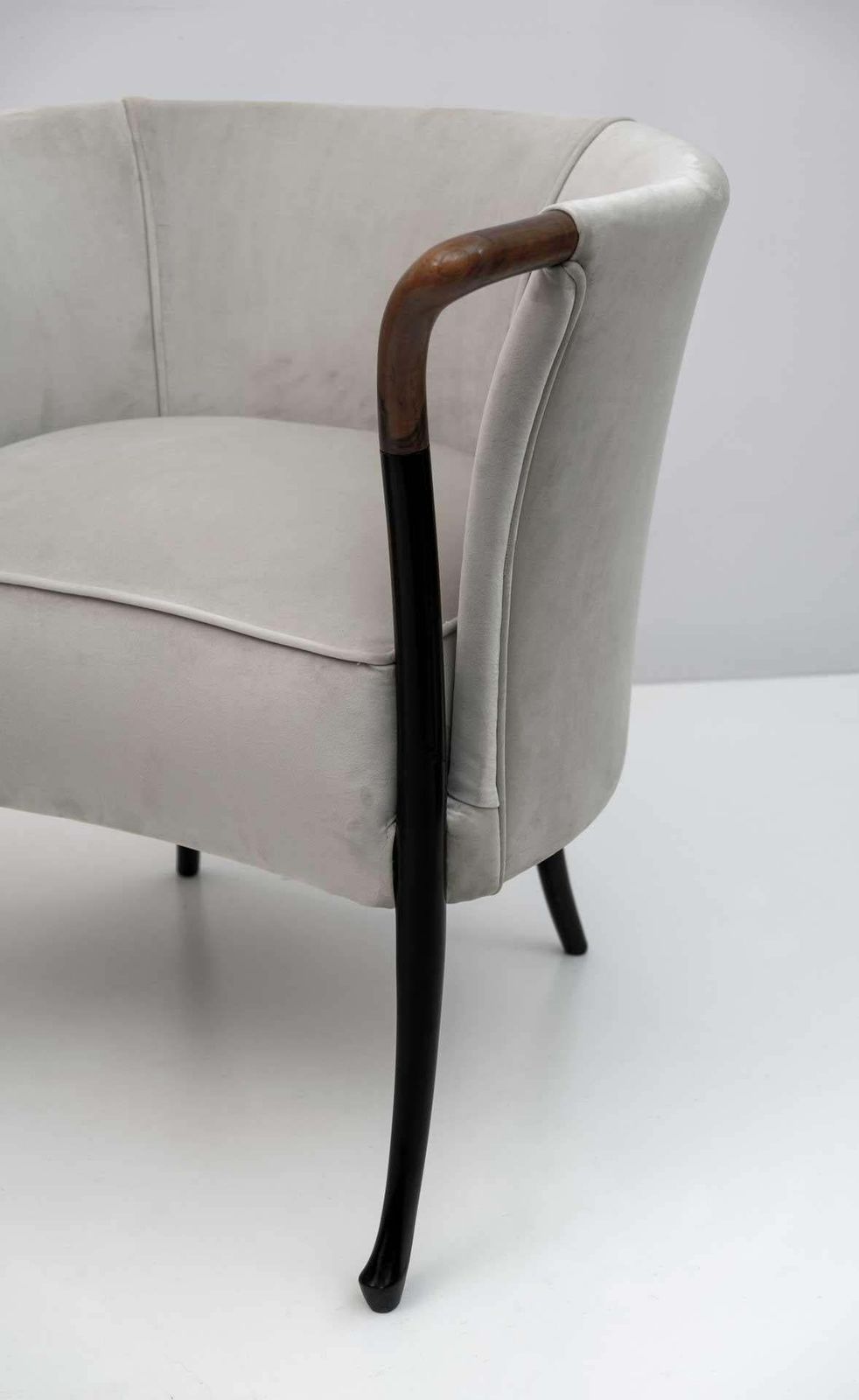 photo furniture Rare Giorgetti Italian Velvet Conversation Sofa "Progetti", 1980s