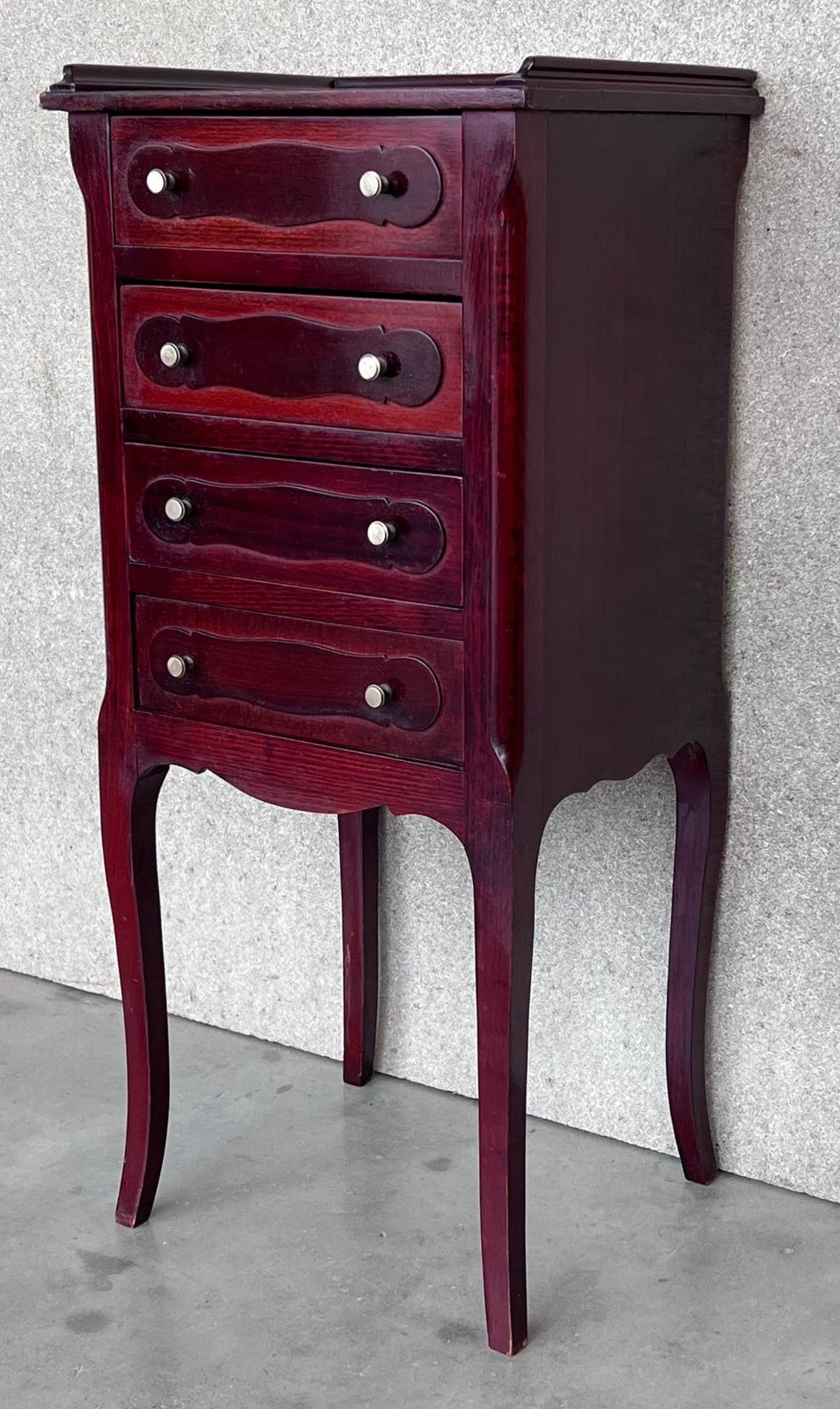 Paire de tables de chevet ou tables d'appoint italiennes de style Louis XV en acajou photo 4062.0