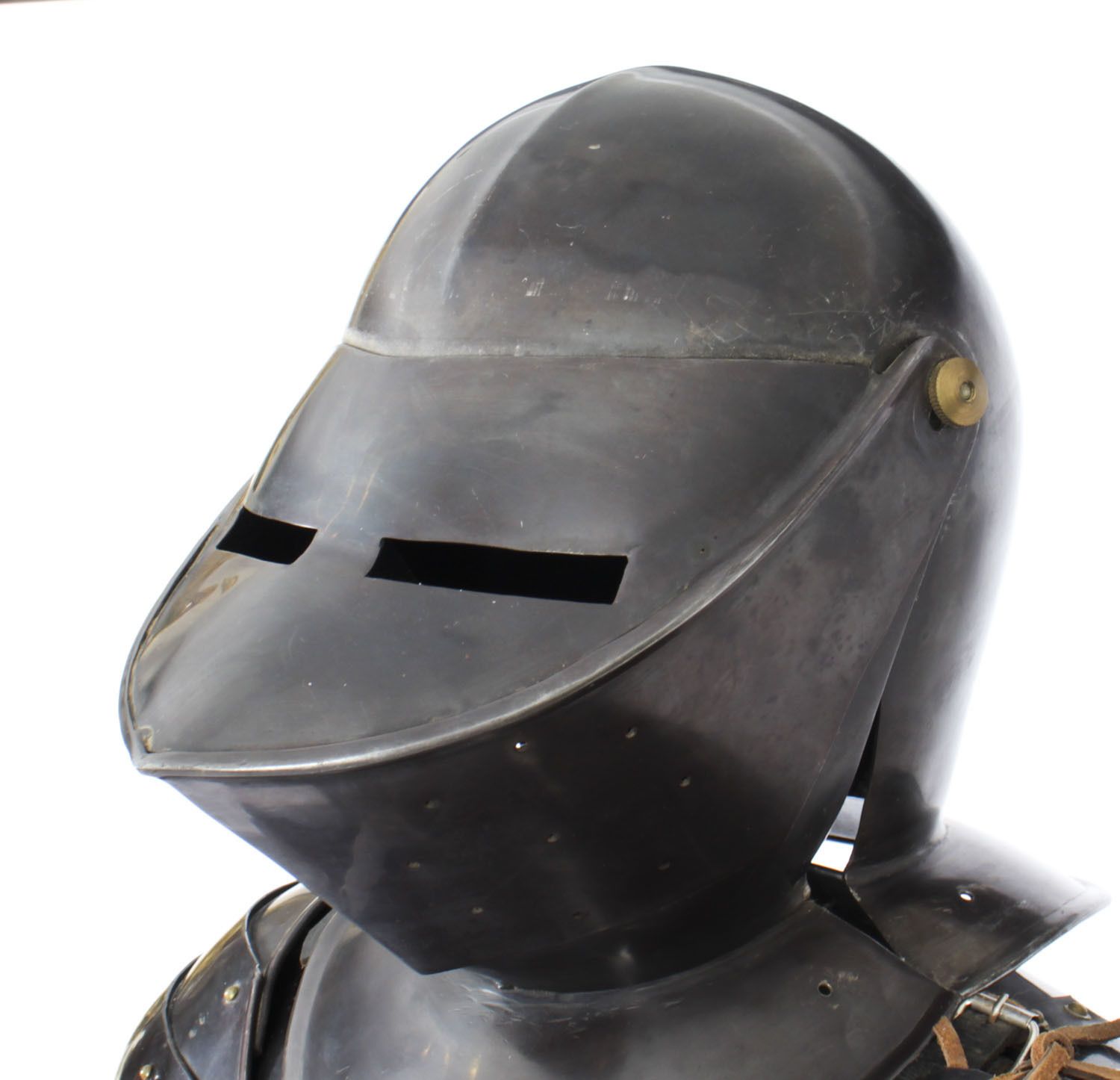 Vintage 16th C Style Complete Suit Of Armour   Castell Gyrn 20th Century photo vintage