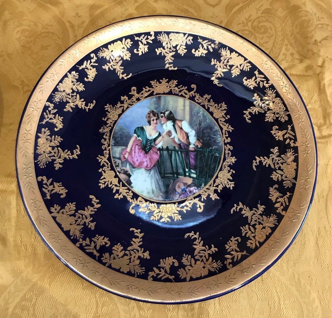 Fine Porcelain Romantic Serves Style Set Of 4 Wall Plates photo vintage