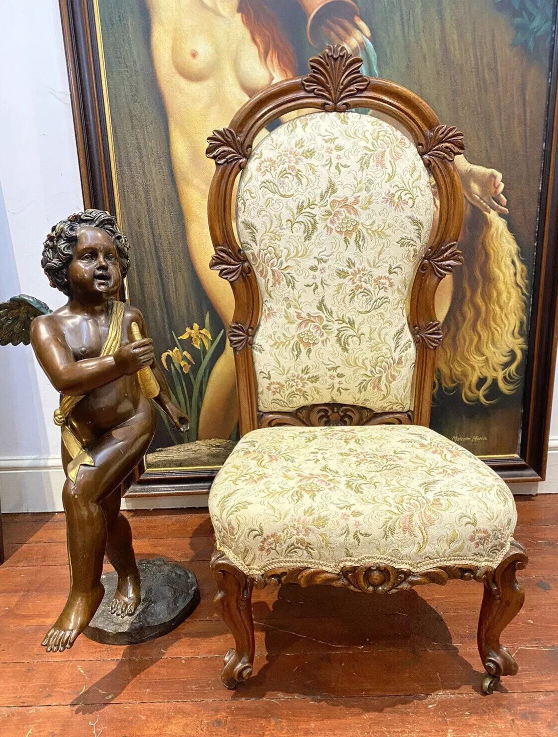 Queen Victoria Walnut Palace/ Boudoir Chair Adorned With Acanthus Leaves Motifs