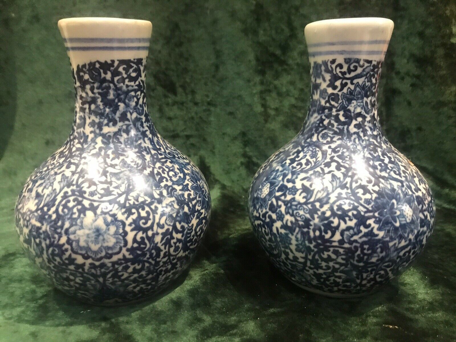 Pair Of Enchanting Kelp And Vine Foliage Blue Ming Style Conecal Vases photo 185.0