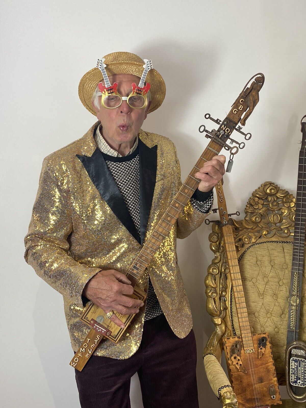photo furniture Novelty Collection Of 5 English Country Pop Art Banjo & Lute Style Instruments