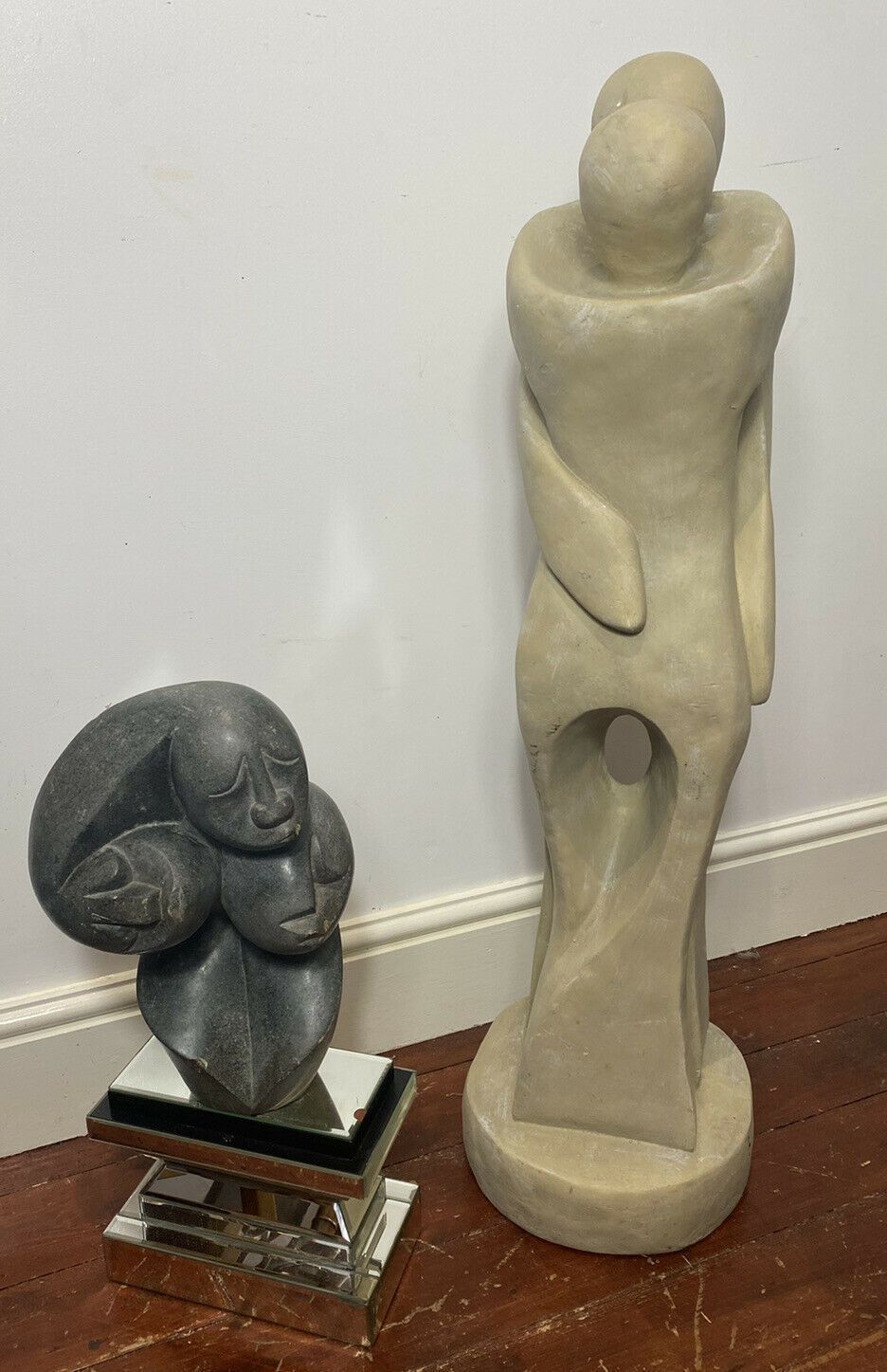 Large 20th Century Modern Art Sculpture In The Style Of Henry Moore photo vinterior