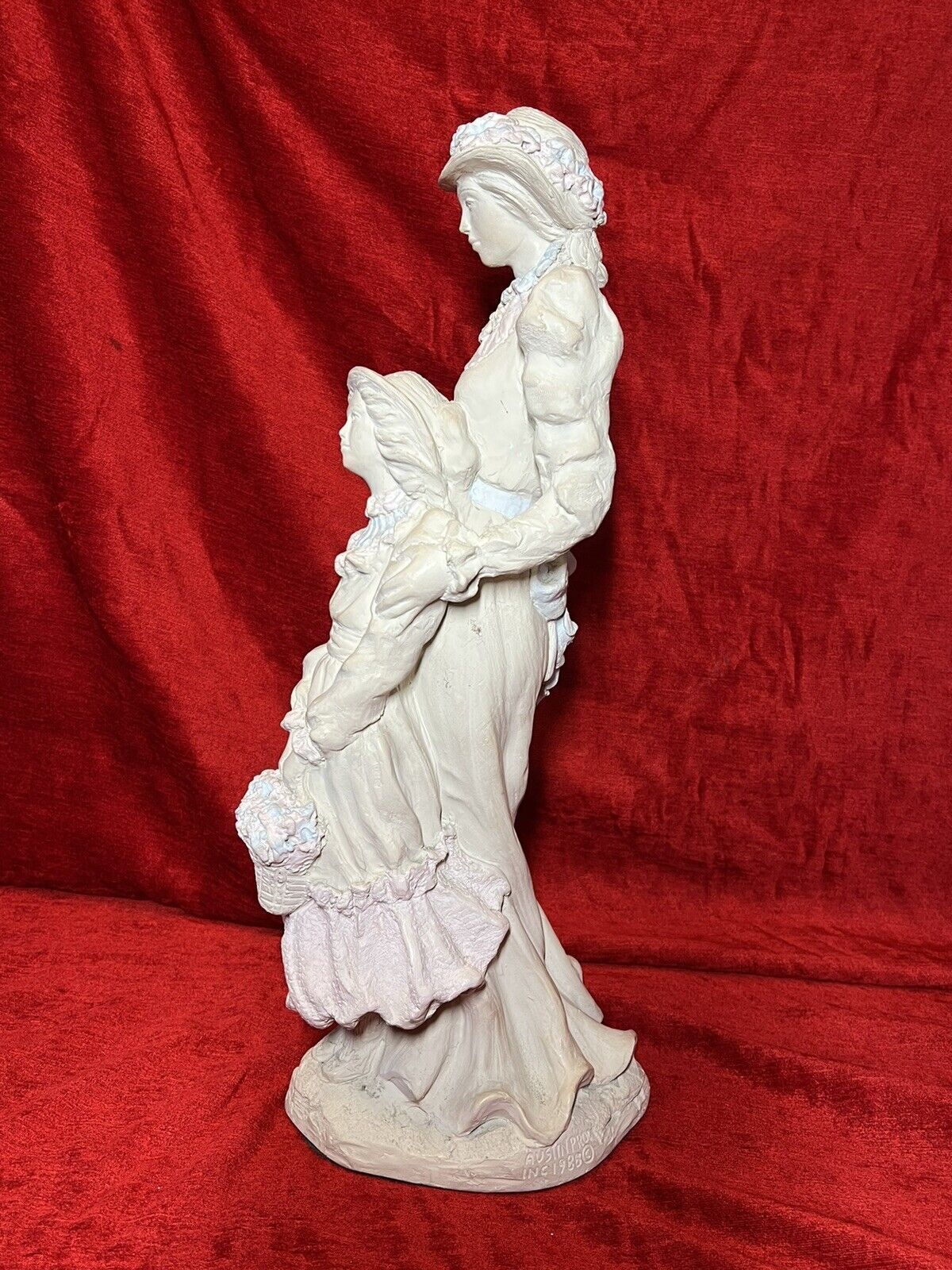 Alice Heath Chalkware Sculpture Of Victorian Embracing Mother & Daughter Signed photo 185.0