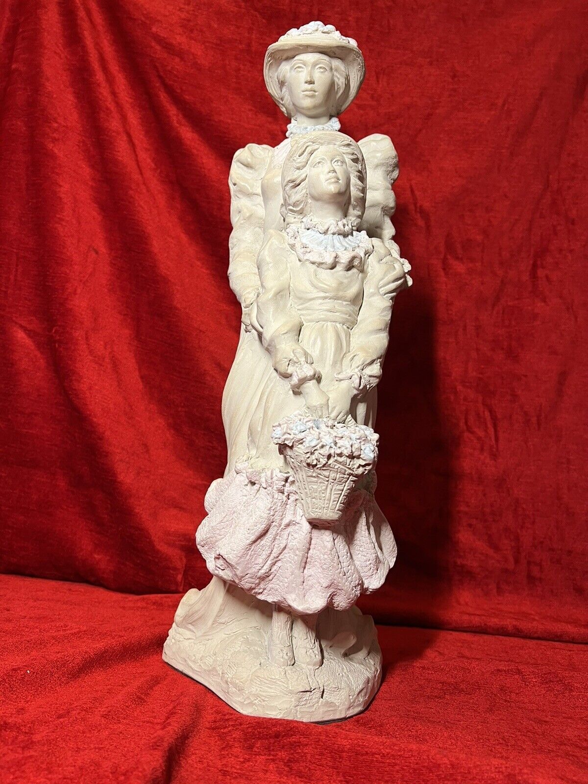 185.0 Alice Heath Chalkware Sculpture Of Victorian Embracing Mother & Daughter Signed photo
