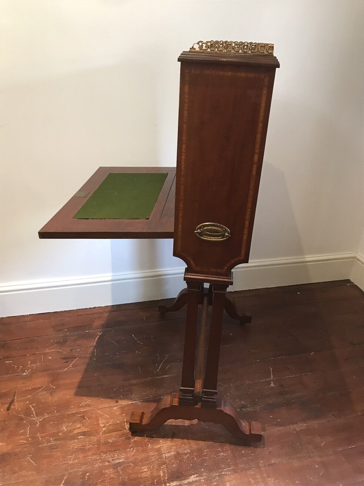 Fine Victorian Sheritan Style Escritoire On Stand photo 725.0