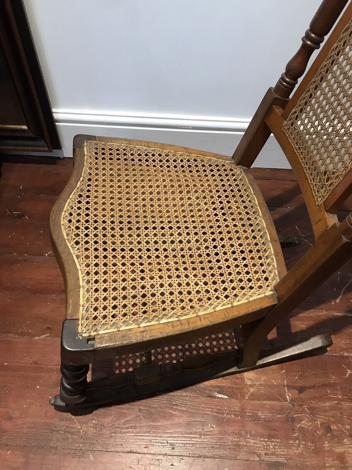 Aesthetic Movement Rare Cane Serpentine Front Spindle Back Rocking Chair photo vintage