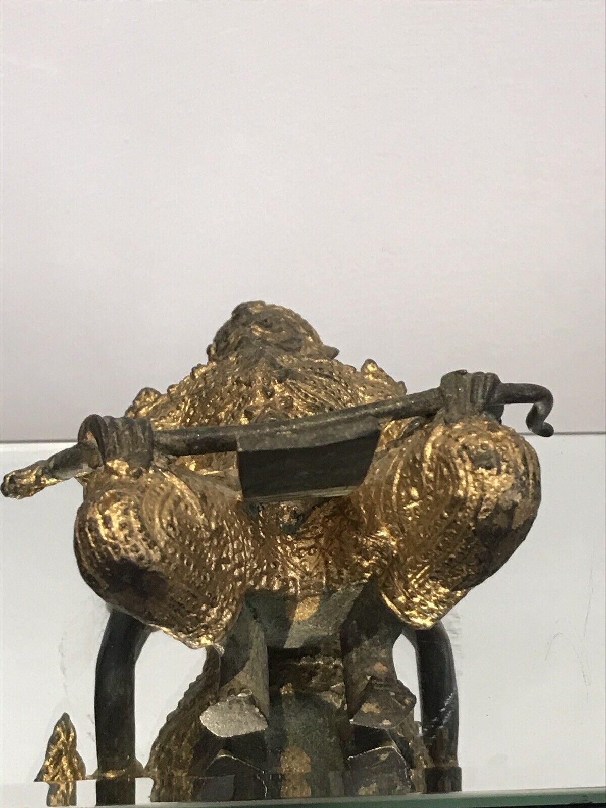 photo furniture Exceptional 19th Century Gilt Bronze Meditation Pose Buddha In Fine Detail