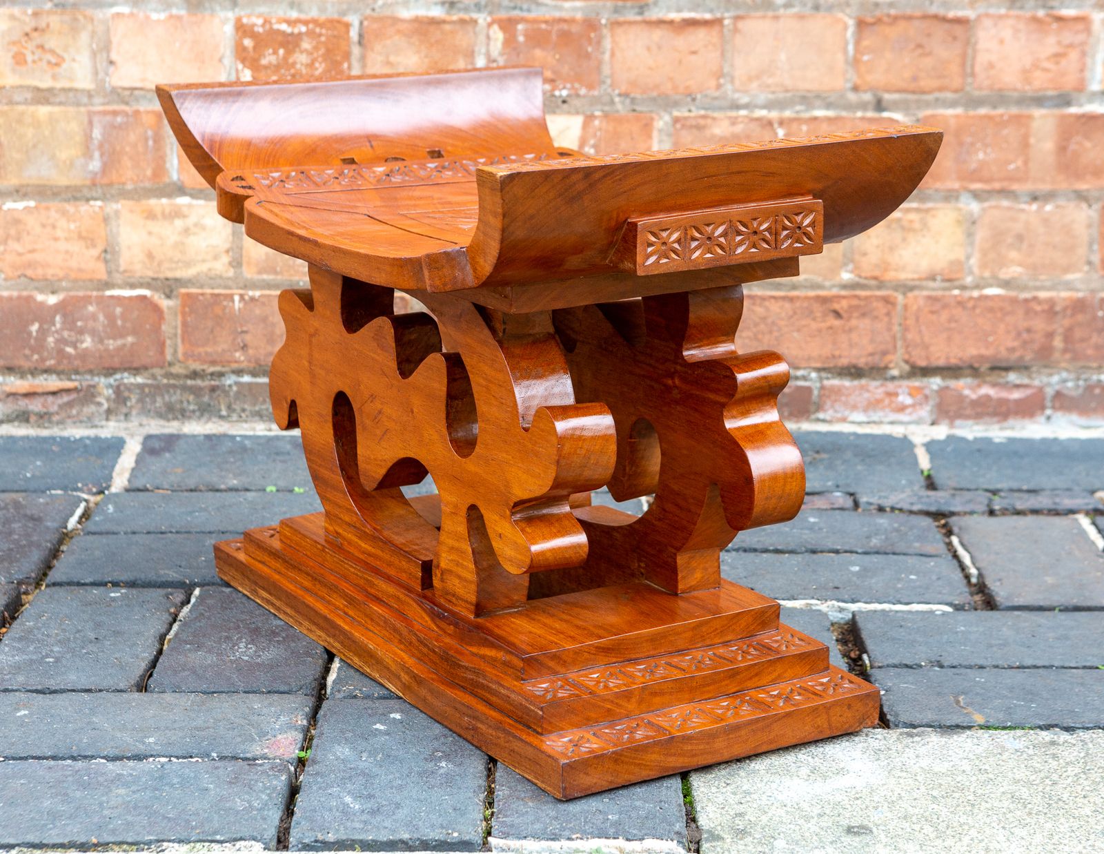 African Tribal Stool Royal Collection Queen Elizabeth Ghana 1960s Mid Century Ghanaian Solid Wood Sculptural Ashanti Asante Adinkra photo vinterior
