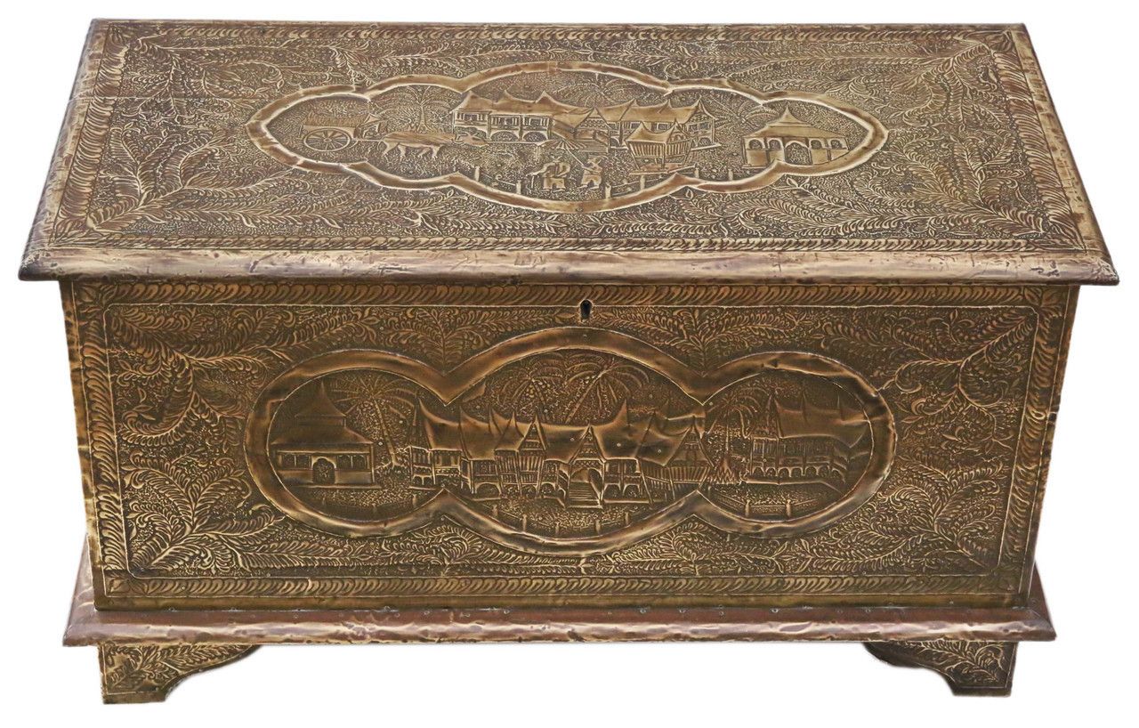 Antique Fine Quality Chinoiserie Chinese Brass Covered Camphor Wood Chest Coffer