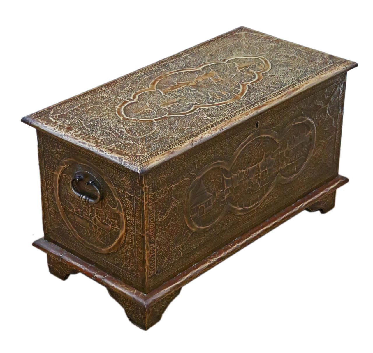 Antique Fine Quality Chinoiserie Chinese Brass Covered Camphor Wood Chest Coffer photo for sale