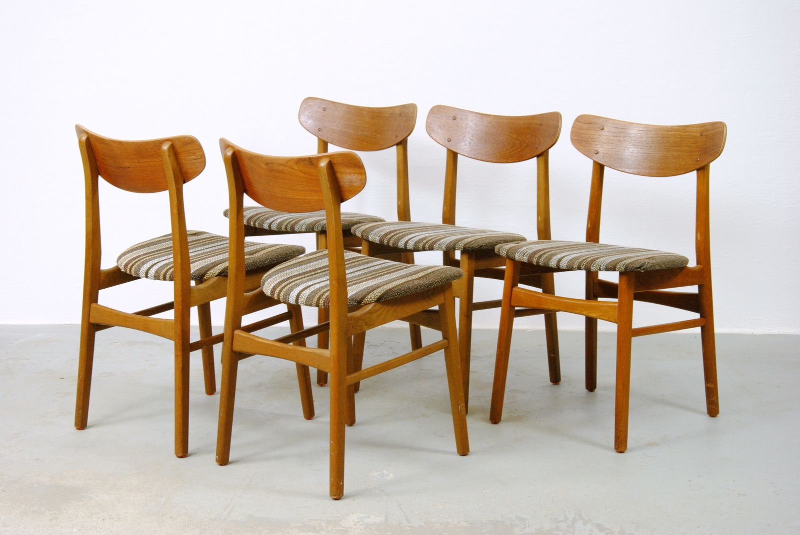Set Of Five Danish Dining Chairs In Teak And Oak 1960's photo Furniture