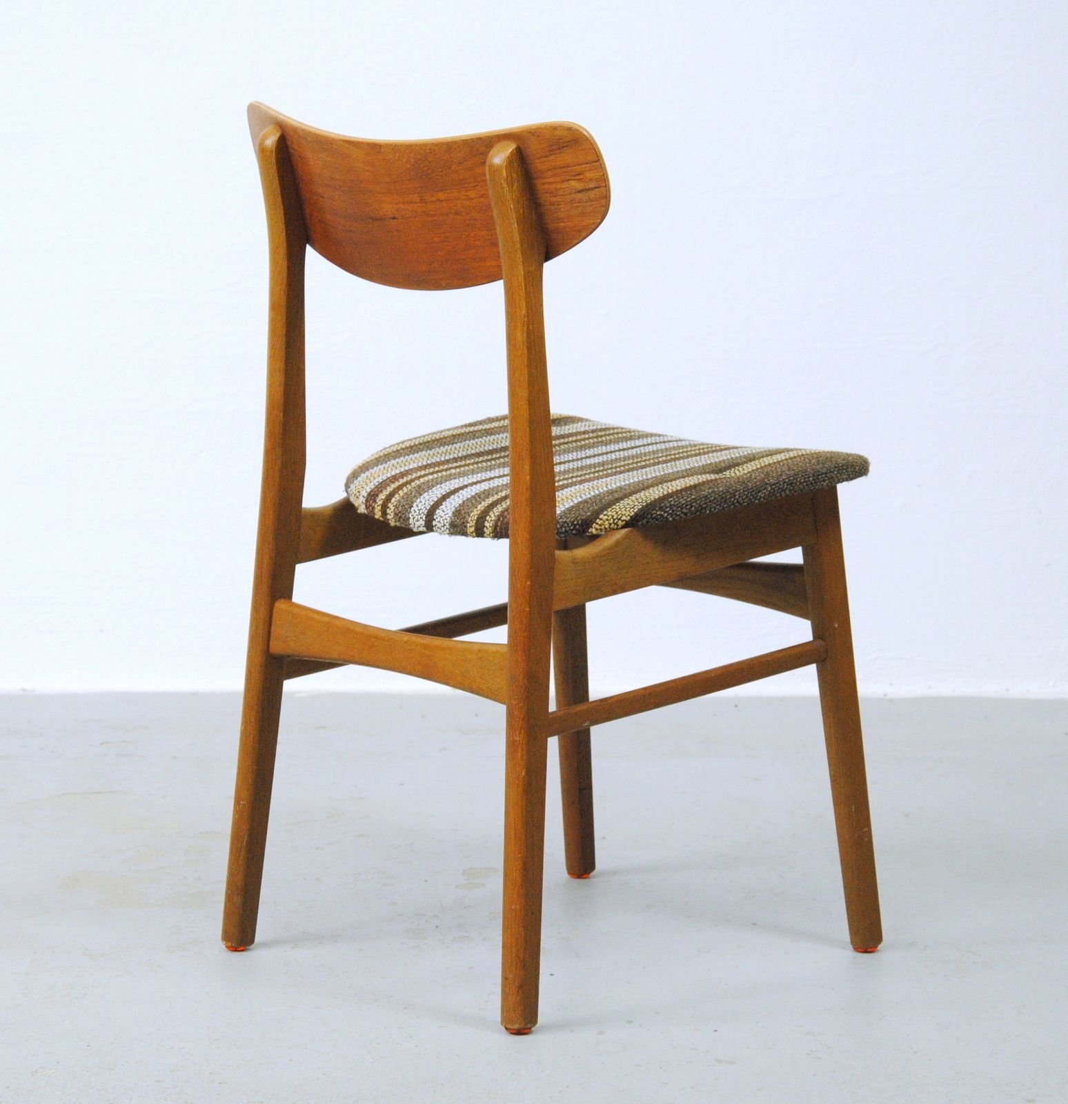 Set Of Five Danish Dining Chairs In Teak And Oak 1960's photo vintage