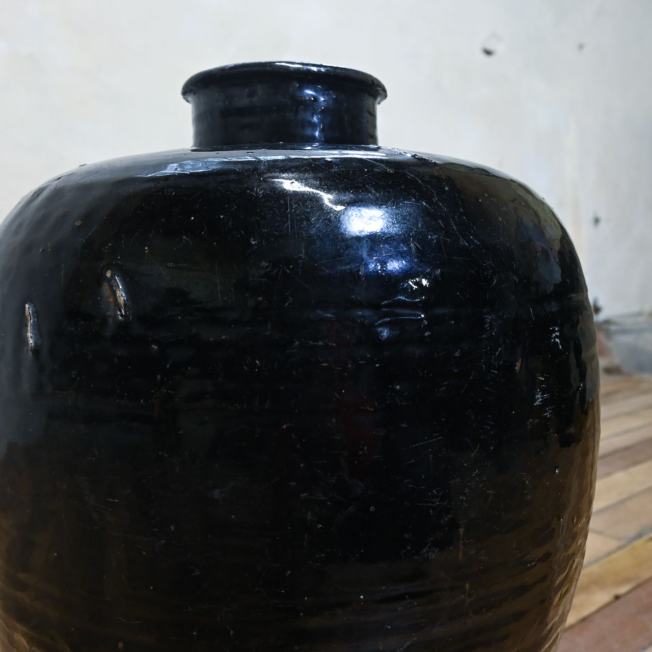 A Large 19th Century Chinese Ceramic Rice Wine Jar   Shanxi photo vinterior