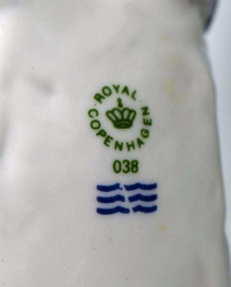 Royal Copenhagen Porcelain Figurine Siberian Husky Model Number 038 photo buy