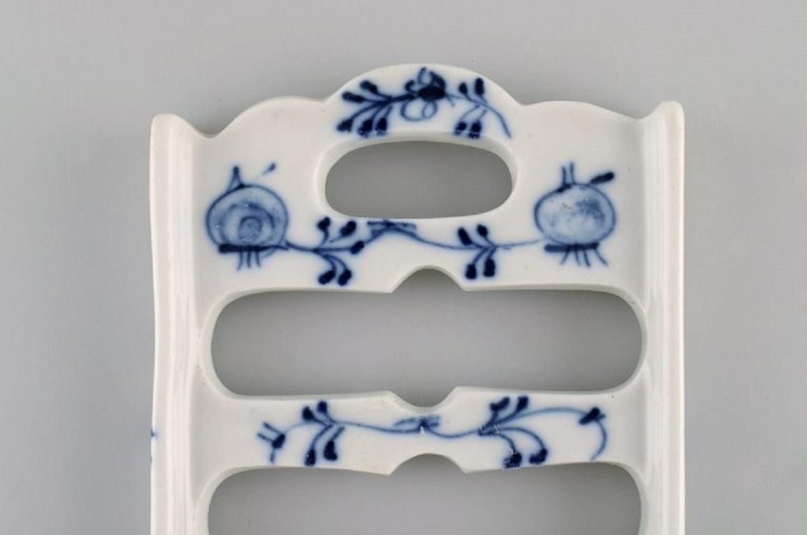 Presumably Meissen Blue Onion Trivet In Hand Painted Porcelain Approx 1900 photo for sale