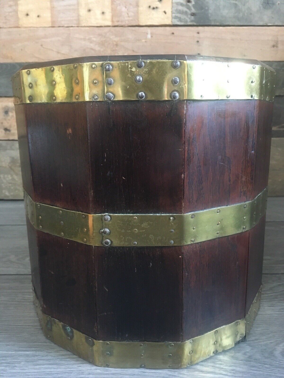 Antique 12 Sided Coopered Mahogany & Brass Barrel Planter Jardiniere Wine Cooler photo vintage